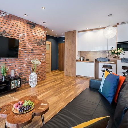 Apartament Merkury z parkingiem Torun Bagian luar foto