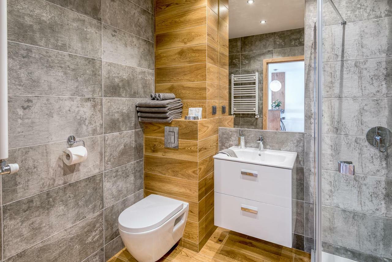 Apartament Merkury z parkingiem Torun Bagian luar foto