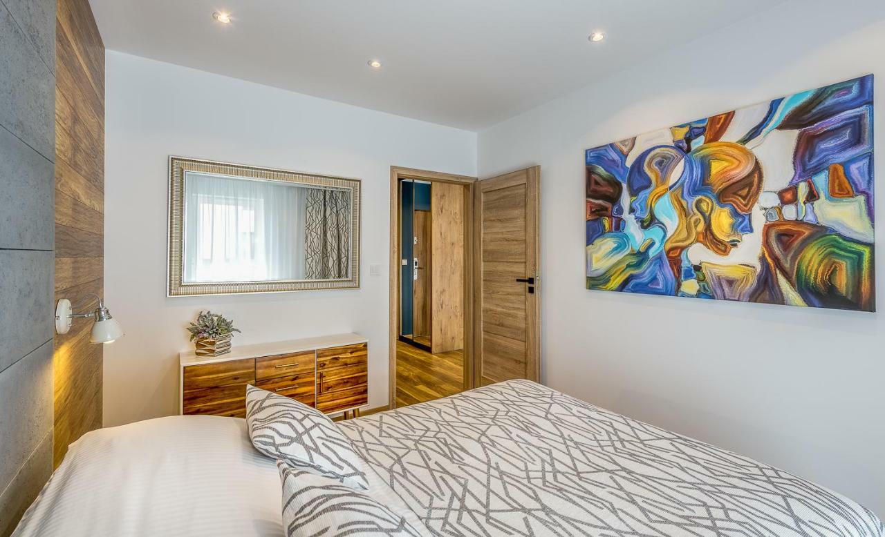 Apartament Merkury z parkingiem Torun Bagian luar foto